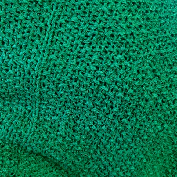 Green sweater - Picture 4 of 4